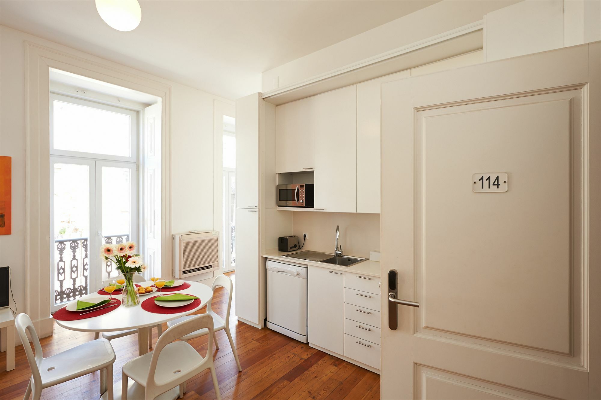 Hello Lisbon Conde Barao Apartments Luaran gambar